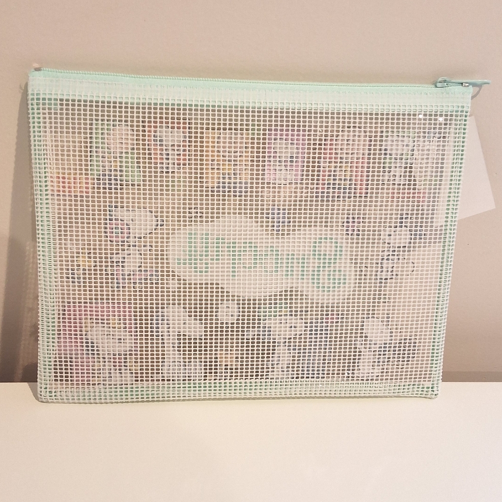 Snoopy Peanuts Mesh Zipper Pouch Organizer - Cute & Functional Storage Bag,Green - Picture 2 of 4